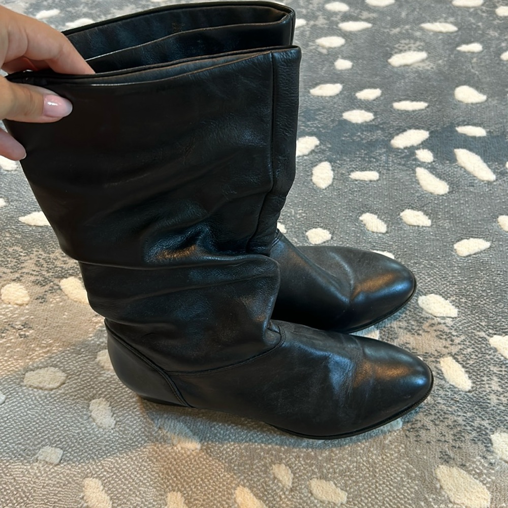 Women's black slouchy boots